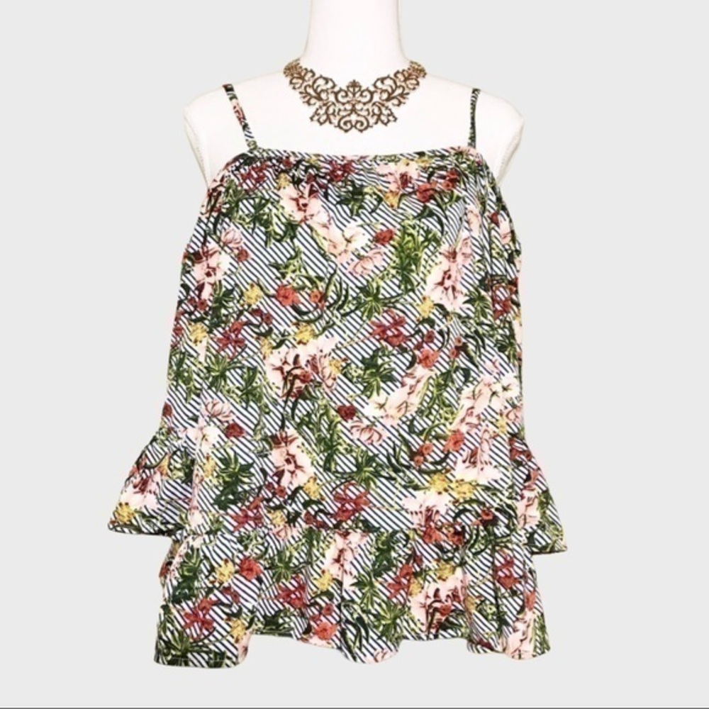 NWT Style Envy paisley floral cold shoulder top size Small